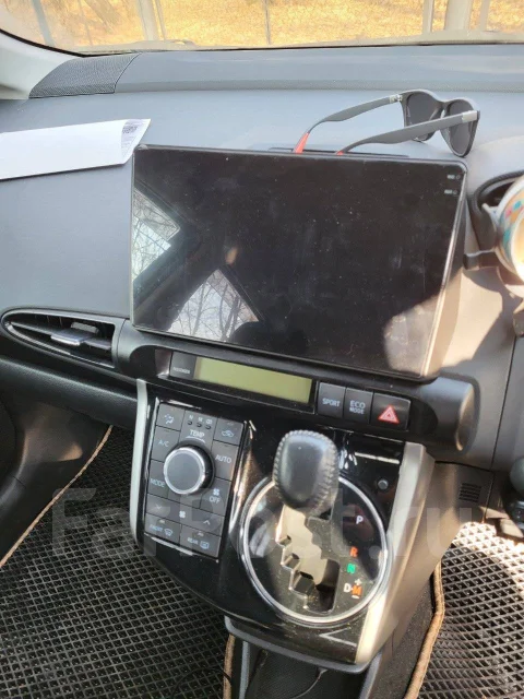Toyota Wish. ��������, 4wd, 1.8, ������, 111 000����. �� ����