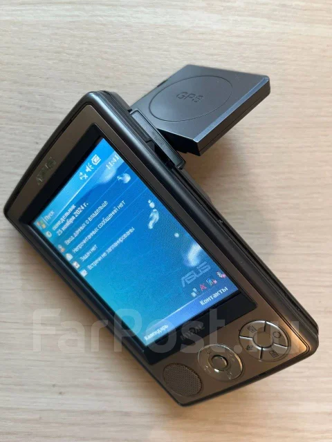 Asus. ������ �� 8 �� ����