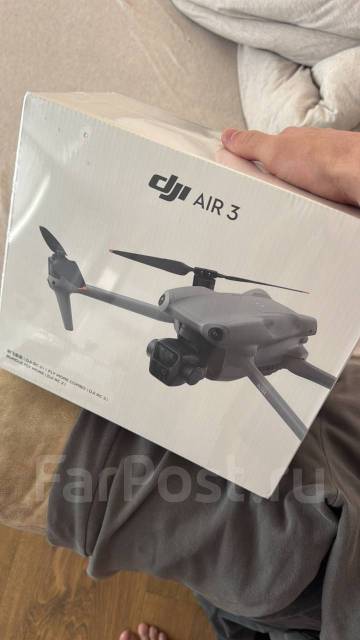 DJI Air 3.   