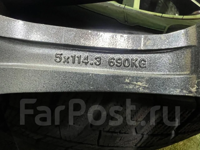 Custom. 7.0x17", 5x114.3, ET40 ����