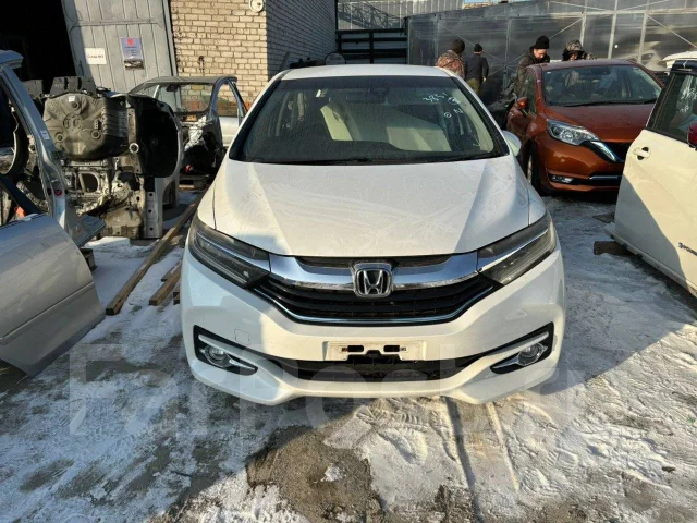 Honda Shuttle. GP7, LEB ����