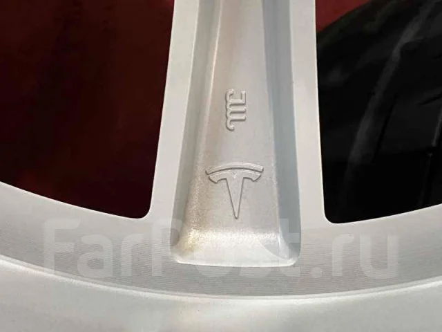 Tesla. 8.5x19", 5x114.3, ET40, �� 66,1���. ����