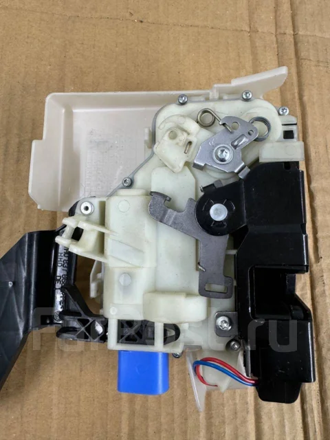 ����� ������ ����� VW T5 T6 7E1837016A ����