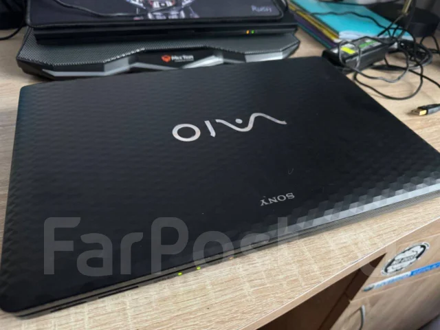 Sony VAIO. 15.6", 1,7����, ��� 4 ��, ���� 320���, WiFi: 1 ����