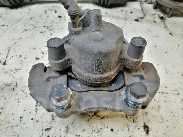  Volvo V40,   1682876 