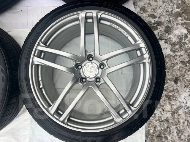 AVS Model T5. 9.0x19", 5x114.3, ET45 ����