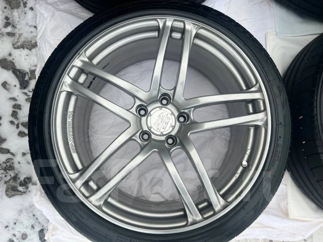 AVS Model T5. 9.0x19", 5x114.3, ET45 ����
