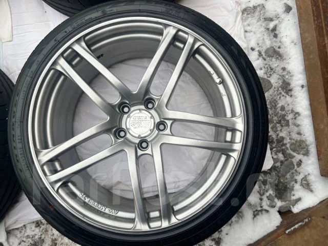 AVS Model T5. 9.0x19", 5x114.3, ET45 ����