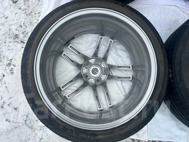AVS Model T5. 9.0x19", 5x114.3, ET45 ����