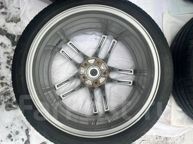 AVS Model T5. 9.0x19", 5x114.3, ET45 ����