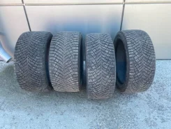 Michelin X-Ice North 4