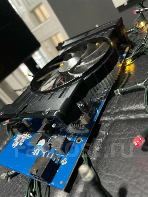 Radeon HD 7770 ����