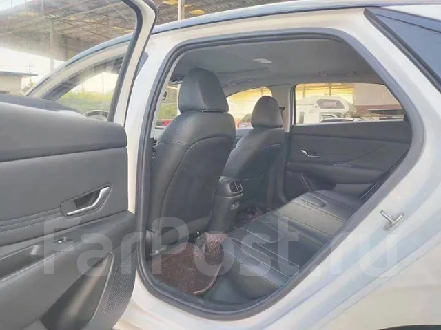 Hyundai Elantra. �������, ��������, 1.5 (115��.�.), ������, �/� ����