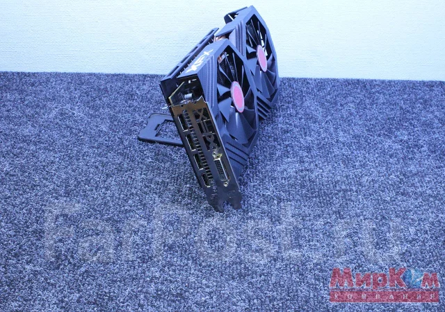 Radeon RX 590 ����
