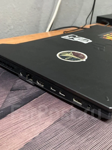 Asus TUF Gaming A15. 15.6", 3,2����, ��� 16 ��, ���� 512���, WiFi: 1, Bluetooth: 1, ����������� �� 5��. ����