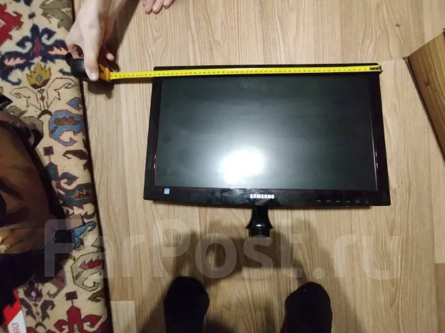Samsung. 17", ���������� �� (LCD, LED, QLED) ����