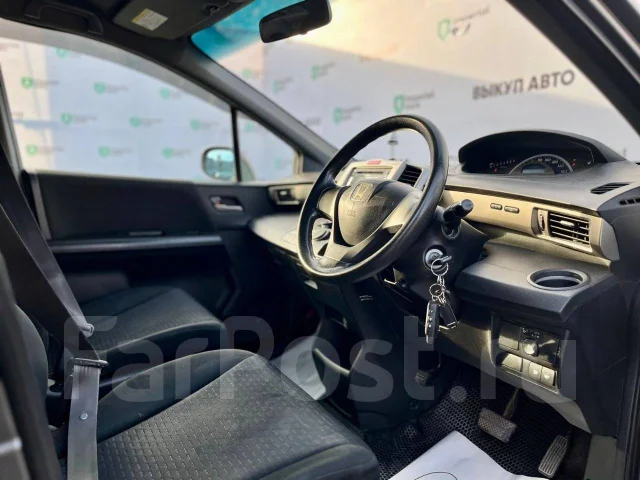 Honda Freed Spike. ��������, ��������, 1.5 (118��.�.), ������, 205 000����. �� ����