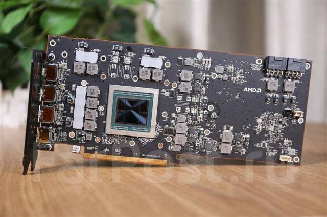 Radeon PRO VII ����