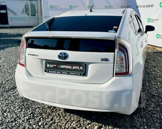 Toyota Prius. ��������, ��������, 1.8 (99��.�.), ������, 250 000����. �� ����