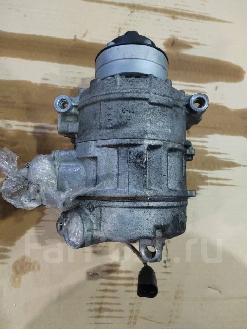 ���������� ������������ RS5 8K0260805H ����