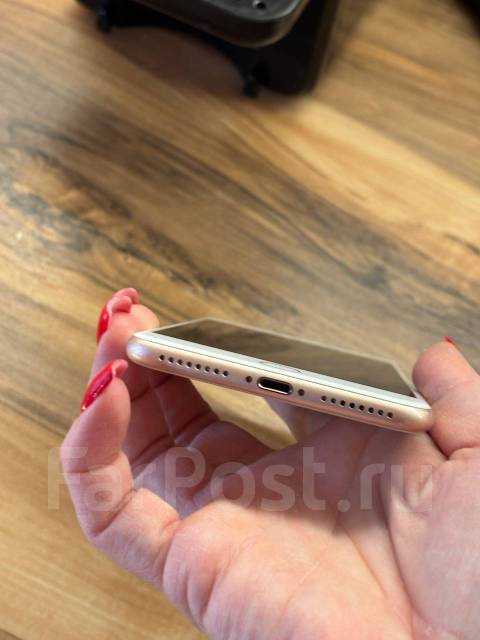 Apple iPhone 8 Plus. �/�, 64 �� ����
