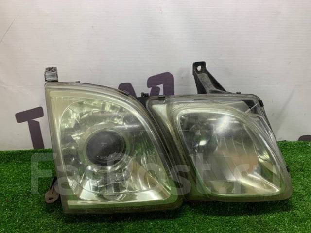  Toyota Land Cruiser Cygnus 2000 811306A111 UZJ100 2UZFE,  811306A111 
