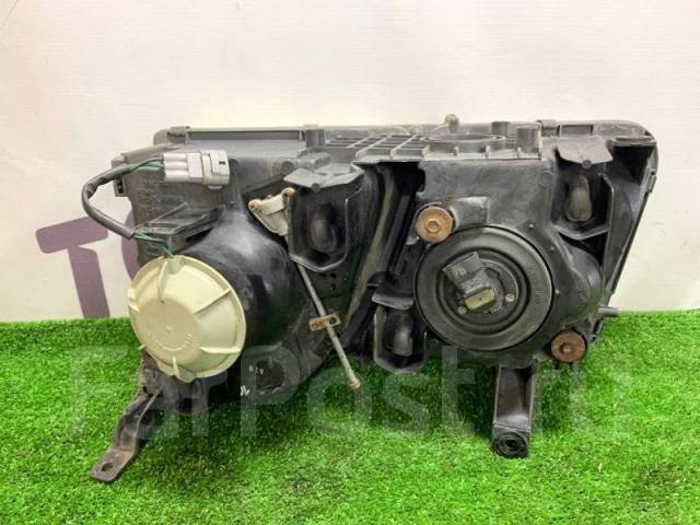  Toyota Land Cruiser Cygnus 2000 811306A111 UZJ100 2UZFE,  811306A111 