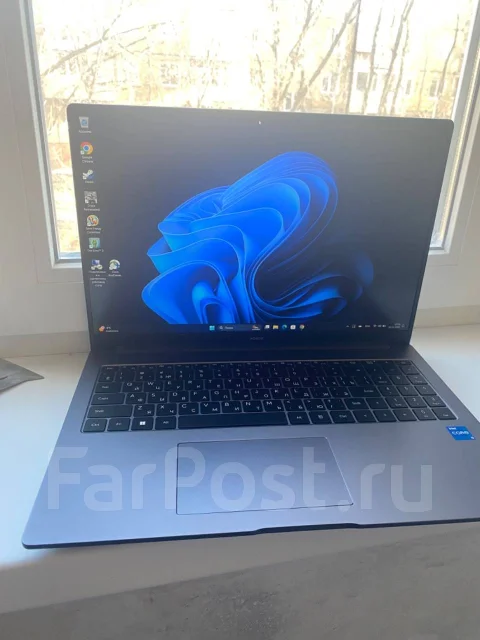 Honor MagicBook X 16. 16", 2����, ��� 8 ��, ���� 512���, WiFi: 1, Bluetooth: 1, ����������� �� 11��. ����