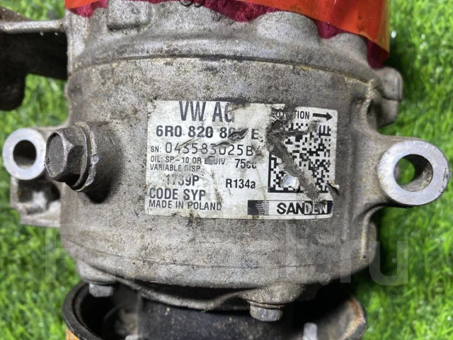 ���������� ������������ Skoda Rapid 6R0820803E 6R0820803E ����