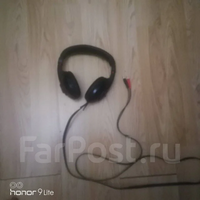 AKG K175 ����