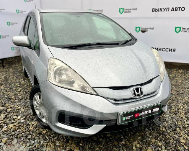 Honda Fit Shuttle. �������, 4wd, 1.5 (120��.�.), ������, 180 000����. �� ����