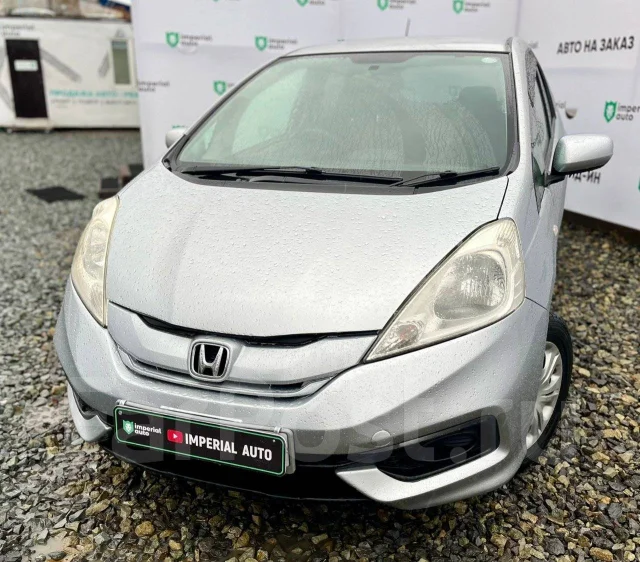 Honda Fit Shuttle. �������, 4wd, 1.5 (120��.�.), ������, 180 000����. �� ����