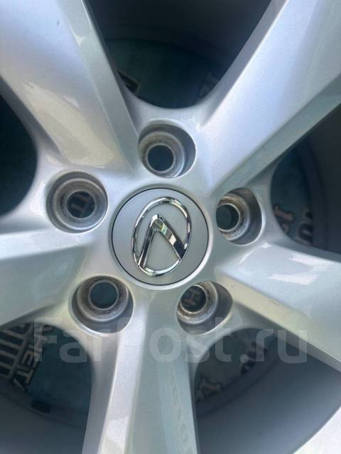 Lexus. 7.5x18", 5x114.3, ET35,  60,1. 