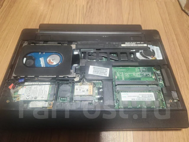 Lenovo ThinkPad X100e. 11.6", ��� 4 ��, ���� 250���, WiFi: 1, Bluetooth: 1, ����������� �� 3��. ����