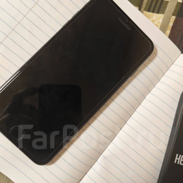Apple iPhone 8 Plus. �/�, 64 ��, ������, 4G LTE, NFC. ��� ����� �� ������������ ����