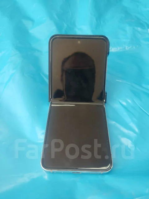 Samsung Galaxy Z Flip5. �/�, 512 ��, �������, 3G, 4G LTE, 5G, Dual-SIM, NFC ����