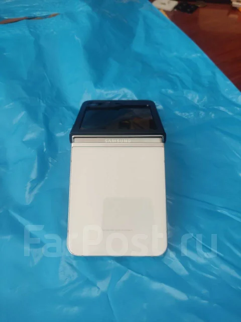 Samsung Galaxy Z Flip5. �/�, 512 ��, �������, 3G, 4G LTE, 5G, Dual-SIM, NFC ����