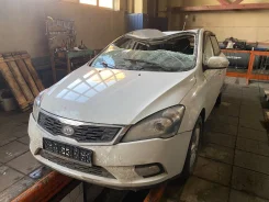 Kia Ceed. ED, G4FC ����