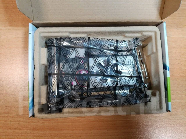 GeForce 210 ����