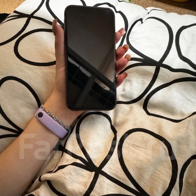 Apple iPhone 11. �/�, 128 ��, ������, 3G, 4G LTE, NFC ����