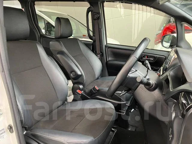 Toyota Noah. ��������, 4wd, 2.0 (152��.�.), ������, 48 000����. ��. ��� ����� �� ������������ ����
