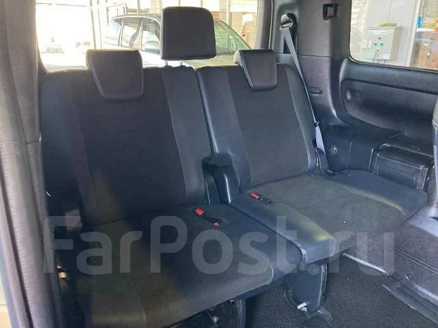 Toyota Noah. ��������, 4wd, 2.0 (152��.�.), ������, 48 000����. ��. ��� ����� �� ������������ ����