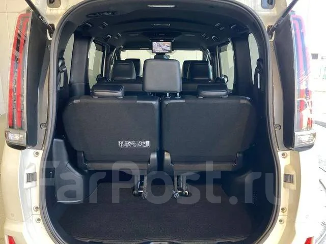 Toyota Noah. ��������, 4wd, 2.0 (152��.�.), ������, 48 000����. ��. ��� ����� �� ������������ ����