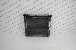 ������� ���������� � ����� 3.0 V6 D Gen2 Twin Turbo, 4.4 DOHC V8 Diesel Land Rover LR137975 LR137975 ����
