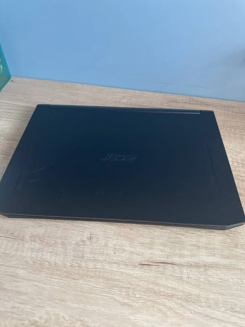 Acer Nitro 5 AN515-55. 15.6", 5����, ��� 8 ��, ���� 512���, WiFi: 1, Bluetooth: 1, ����������� �� 2��. ����