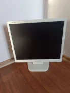 Samsung. 17", ���������� �� (LCD, LED, QLED) ����