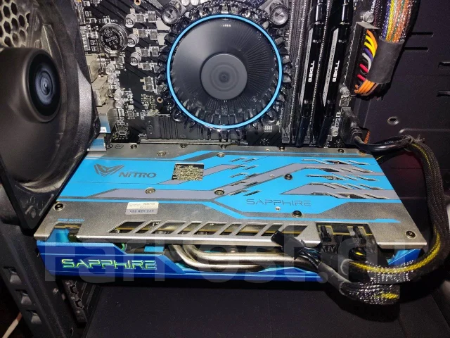 Radeon RX 580 ����