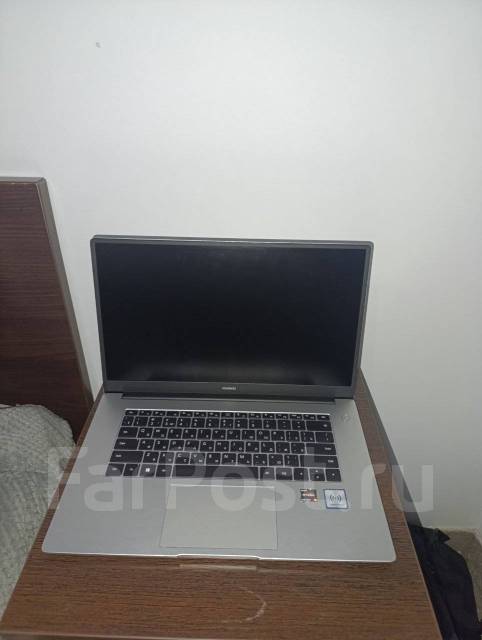 Huawei MateBook D 15. Ноутбук в идеальном состоянии, имеется чек ...