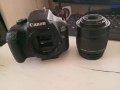 Canon EOS 4000D ����