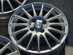 Hot Stuff Cross Speed Cyber-5. 5.5x15", 4x100, ET45, �� 67,1���. ����